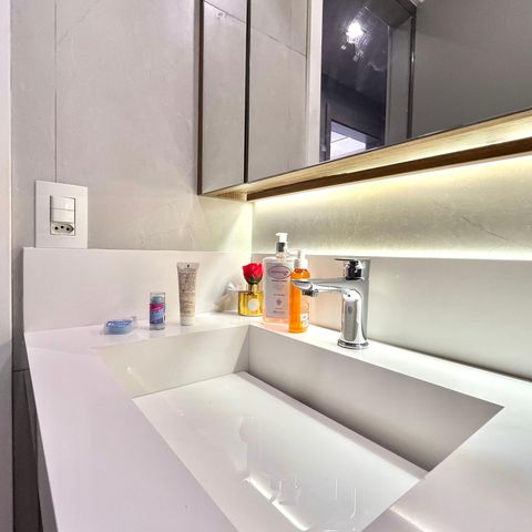 Apartamento à venda com 82m², 3 quartos e 1 vaga Apartamento à venda com 82m², 3 quartos e 1 vagaBanheiro Corredor