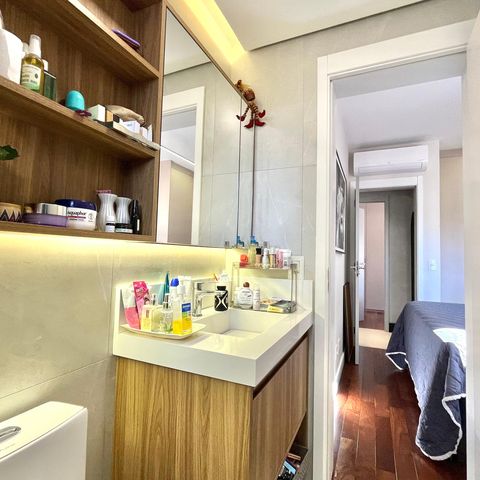 Apartamento à venda com 82m², 3 quartos e 1 vaga Apartamento à venda com 82m², 3 quartos e 1 vagaBanheiro da Suíte