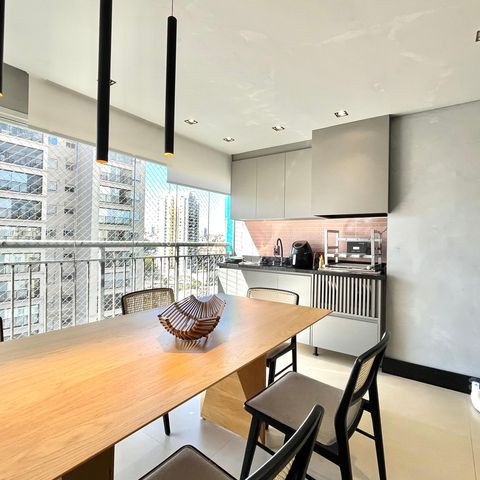 Apartamento à venda com 82m², 3 quartos e 1 vaga Apartamento à venda com 82m², 3 quartos e 1 vagaVaranda