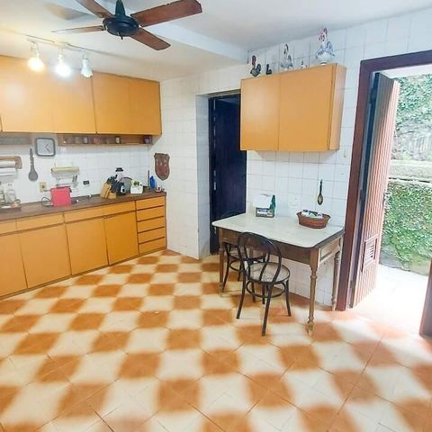 Casa à venda com 580m², 4 quartos e 4 vagas