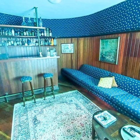 Casa à venda com 580m², 4 quartos e 4 vagas