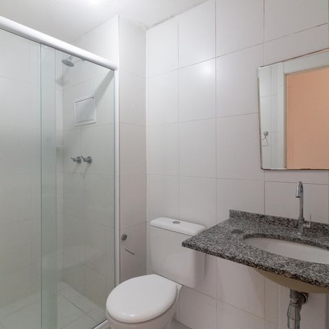 Apartamento à venda com 49m², 2 quartos e 1 vaga Apartamento à venda com 49m², 2 quartos e 1 vagaBanheiro Social