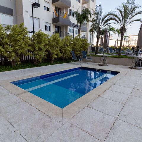 Apartamento à venda com 49m², 2 quartos e 1 vaga Apartamento à venda com 49m², 2 quartos e 1 vagaÁrea comum - Piscina