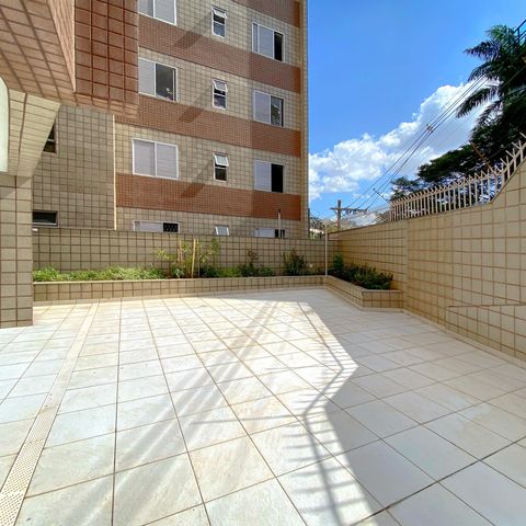 Apartamento à venda com 190m², 4 quartos e 3 vagasÁrea comum - Pátio
