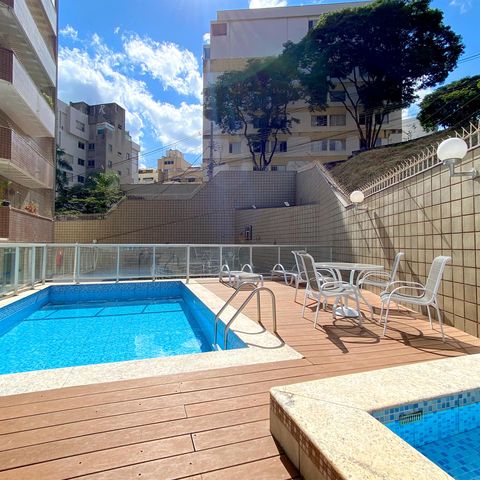 Apartamento à venda com 190m², 4 quartos e 3 vagasÁrea comum - Piscina