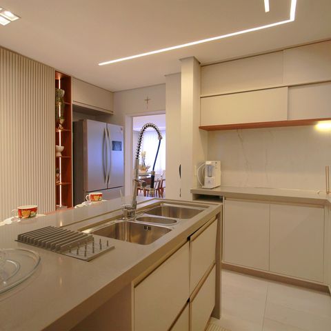 Apartamento à venda com 190m², 4 quartos e 3 vagasCozinha