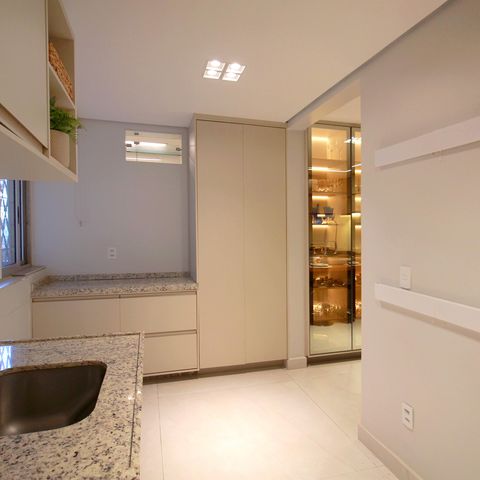 Apartamento à venda com 190m², 4 quartos e 3 vagasÁrea de Serviço