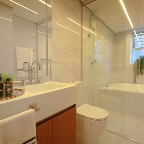 Apartamento à venda com 190m², 4 quartos e 3 vagasBanheiro da Suíte 1