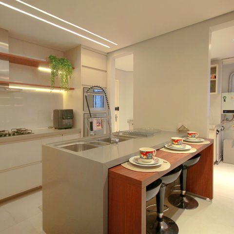 Apartamento à venda com 190m², 4 quartos e 3 vagasCozinha