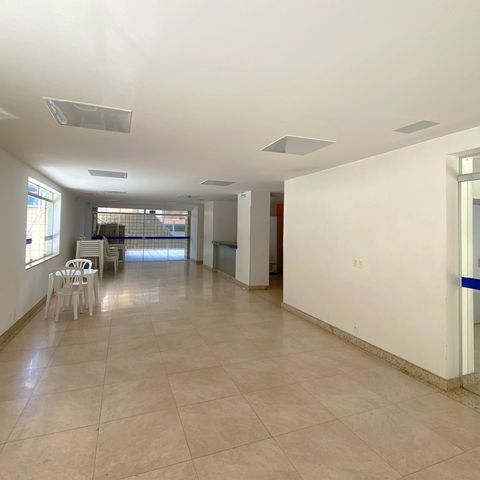 Apartamento à venda com 190m², 4 quartos e 3 vagasÁrea comum - Salão de festas