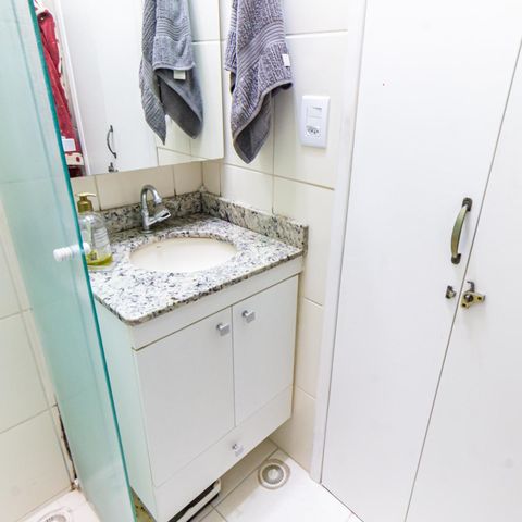Casa de condomínio à venda com 91m², 3 quartos e 2 vagas Casa de condomínio à venda com 91m², 3 quartos e 2 vagasBanheiro Social