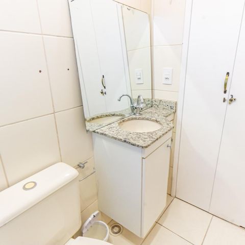 Casa de condomínio à venda com 91m², 3 quartos e 2 vagas Casa de condomínio à venda com 91m², 3 quartos e 2 vagasBanheiro da Suíte