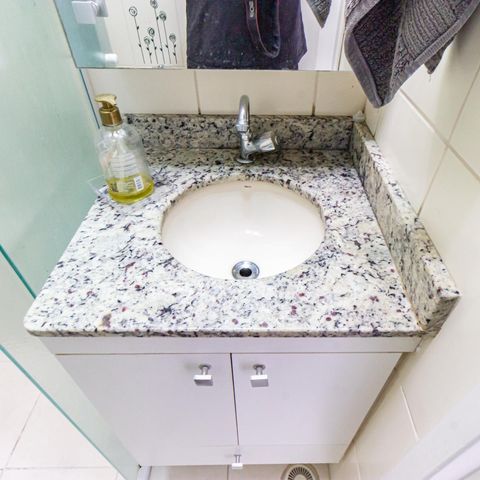 Casa de condomínio à venda com 91m², 3 quartos e 2 vagas Casa de condomínio à venda com 91m², 3 quartos e 2 vagasBanheiro Social