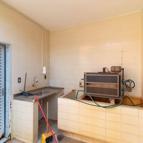 Casa para alugar com 450m², 5 quartos e 4 vagasÁrea de Serviço Externa