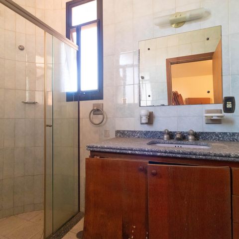 Casa para alugar com 450m², 5 quartos e 4 vagasBanheiro da Suíte 03