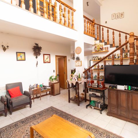 Casa para alugar com 450m², 5 quartos e 4 vagasSalas
