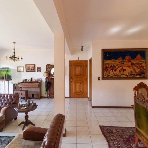 Casa para alugar com 450m², 5 quartos e 4 vagasSala