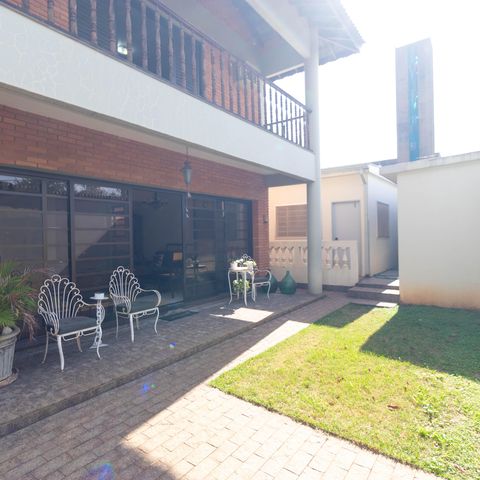 Casa para alugar com 450m², 5 quartos e 4 vagasQuintal