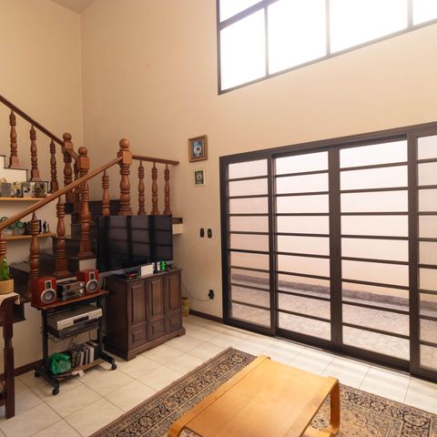 Casa para alugar com 450m², 5 quartos e 4 vagasSalas