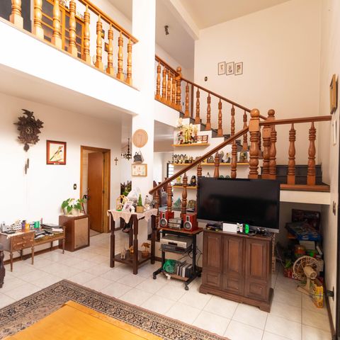 Casa para alugar com 450m², 5 quartos e 4 vagasSalas