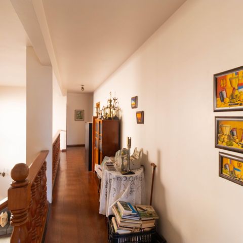 Casa para alugar com 450m², 5 quartos e 4 vagasCorredor