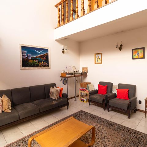 Casa para alugar com 450m², 5 quartos e 4 vagasSalas