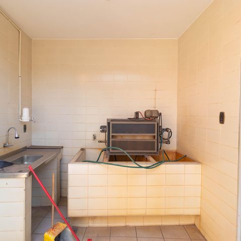 Casa para alugar com 450m², 5 quartos e 4 vagasÁrea de Serviço Externa