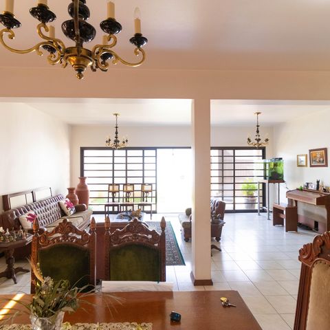 Casa para alugar com 450m², 5 quartos e 4 vagasSala