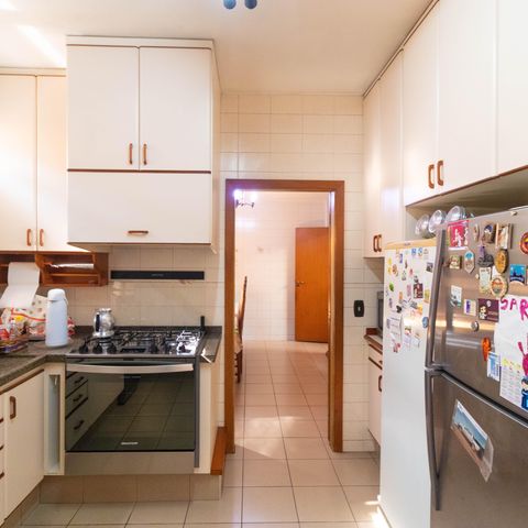 Casa para alugar com 450m², 5 quartos e 4 vagasCozinha