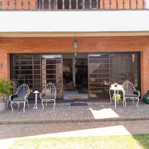 Casa para alugar com 450m², 5 quartos e 4 vagasQuintal
