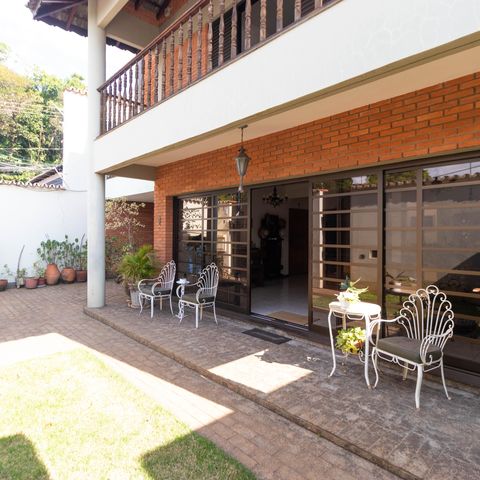Casa para alugar com 450m², 5 quartos e 4 vagasQuintal