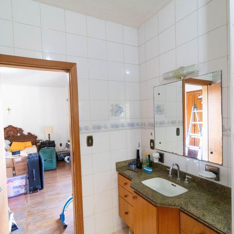 Casa para alugar com 450m², 5 quartos e 4 vagasBanheiro da Suíte 01
