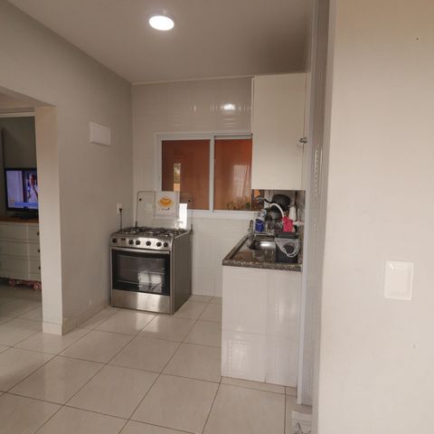 Casa à venda com 190m², 8 quartos e sem vaga Casa à venda com 190m², 8 quartos e sem vagaCasa 2 -Cozinha