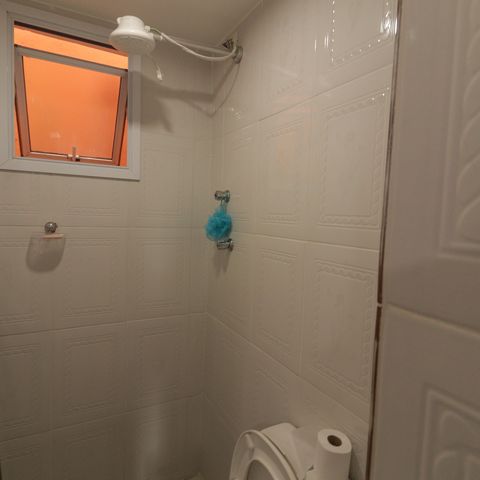 Casa à venda com 190m², 8 quartos e sem vaga Casa à venda com 190m², 8 quartos e sem vagaCasa 2 - Banheiro