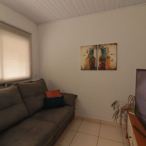 Casa à venda com 190m², 8 quartos e sem vaga Casa à venda com 190m², 8 quartos e sem vagaCasa 3 - Sala
