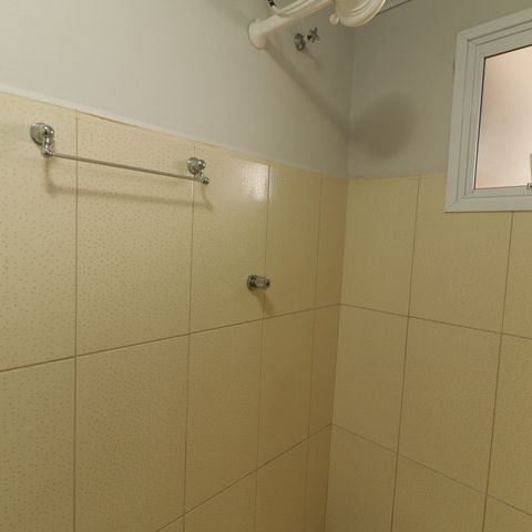 Casa à venda com 190m², 8 quartos e sem vaga Casa à venda com 190m², 8 quartos e sem vagaCasa 3 - Banheiro