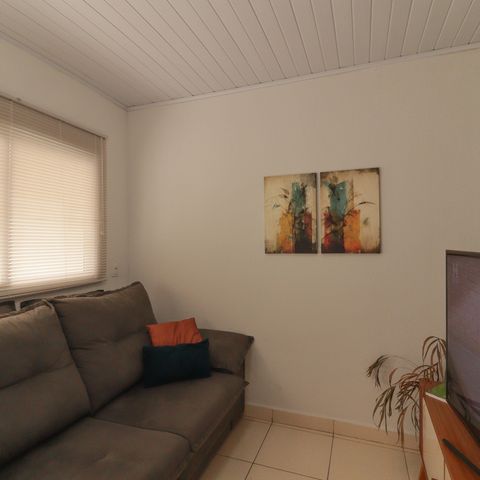 Casa à venda com 190m², 8 quartos e sem vaga Casa à venda com 190m², 8 quartos e sem vagaCasa 3 - Sala