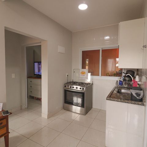 Casa à venda com 190m², 8 quartos e sem vaga Casa à venda com 190m², 8 quartos e sem vagaCasa 2 -Cozinha