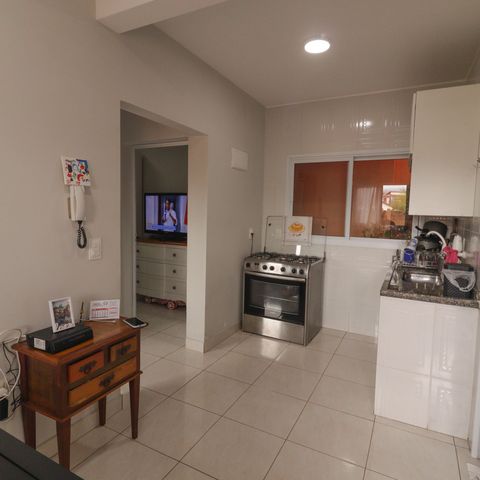 Casa à venda com 190m², 8 quartos e sem vaga Casa à venda com 190m², 8 quartos e sem vagaCasa 2 -Cozinha