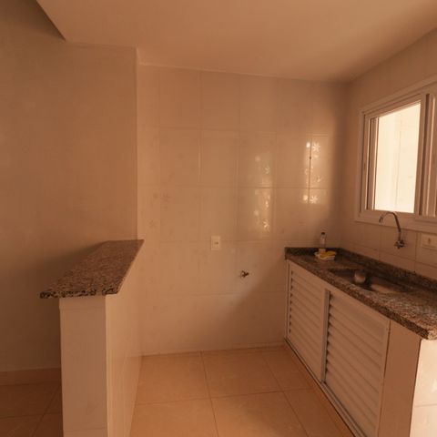 Casa à venda com 190m², 8 quartos e sem vaga Casa à venda com 190m², 8 quartos e sem vagaCozinha