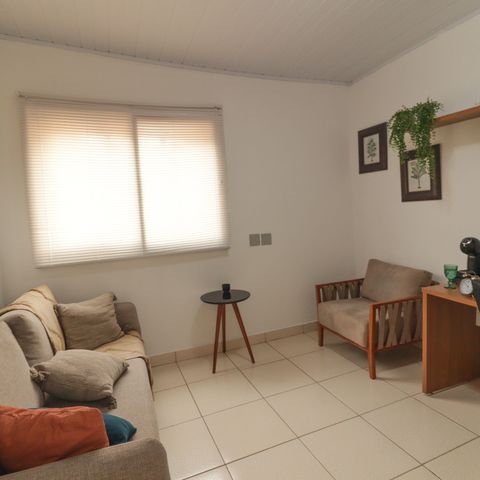 Casa à venda com 190m², 8 quartos e sem vaga Casa à venda com 190m², 8 quartos e sem vagaCasa 3 - Quarto