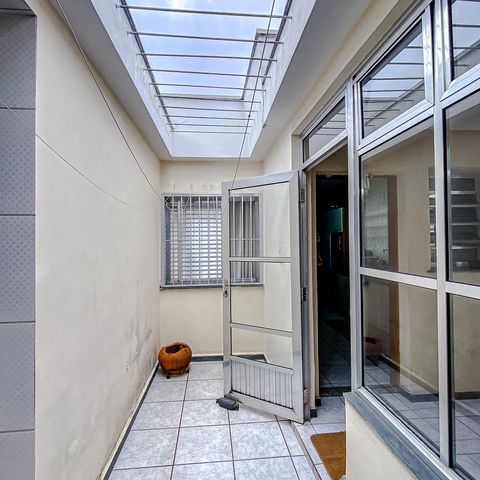 Casa à venda com 95m², 2 quartos e 2 vagasÁrea de Serviço