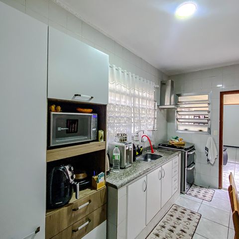 Casa à venda com 95m², 2 quartos e 2 vagasCozinha