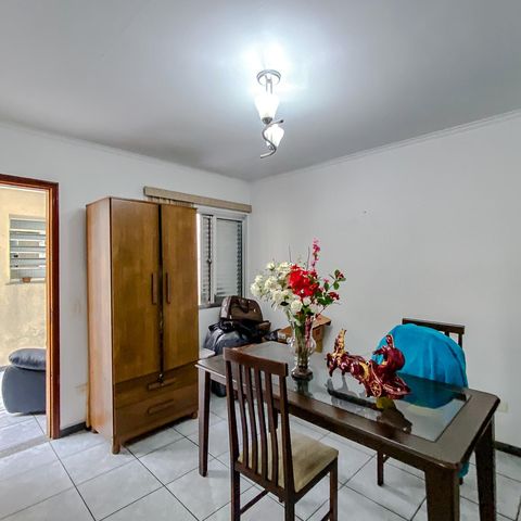 Casa à venda com 95m², 2 quartos e 2 vagasSuíte 2