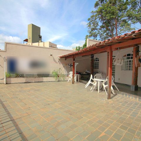 Casa para alugar com 420m², 5 quartos e 4 vagasQuintal