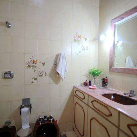 Casa para alugar com 420m², 5 quartos e 4 vagasBanheiro