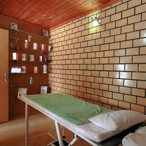 Casa para alugar com 420m², 5 quartos e 4 vagasEdícula