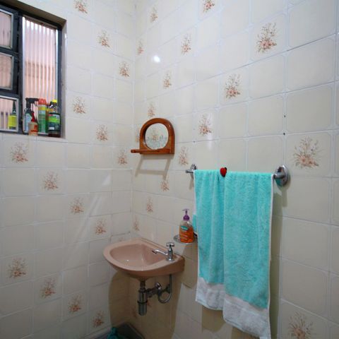 Casa para alugar com 420m², 5 quartos e 4 vagasBanheiro de serviço