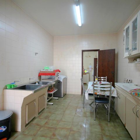 Casa para alugar com 420m², 5 quartos e 4 vagasÁrea de Serviço