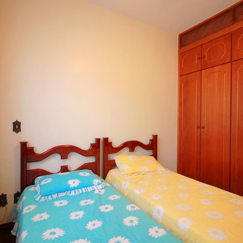 Casa para alugar com 420m², 5 quartos e 4 vagasQuarto 